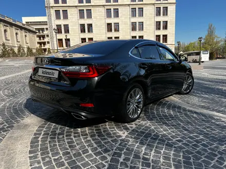 Lexus ES 350 2016 года за 20 300 000 тг. в Алматы – фото 8