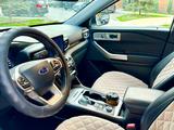 Ford Explorer 2021 года за 23 000 000 тг. в Алматы – фото 5