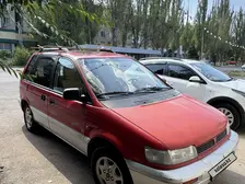 Mitsubishi Space Runner, 1993