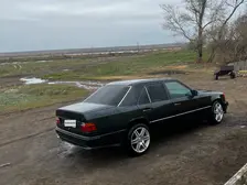 Mercedes-Benz E-Class, 1992