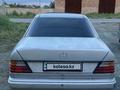 Mercedes-Benz E 200 1992 годаfor950 000 тг. в Павлодар