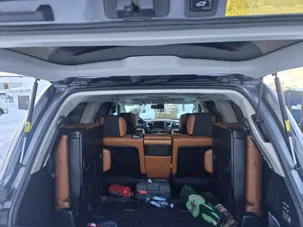 Lexus LX 570 2014 года за 26 500 000 тг. в Астана – фото 4