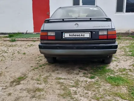 Volkswagen Passat 1990 года за 1 350 000 тг. в Актобе – фото 2