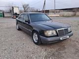 Mercedes-Benz E 220 1994 года за 2 200 000 тг. в Тараз – фото 3