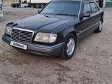 Mercedes-Benz E 220 1994 года за 2 200 000 тг. в Тараз – фото 4