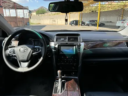 Toyota Camry 2016 года за 11 500 000 тг. в Шымкент – фото 10