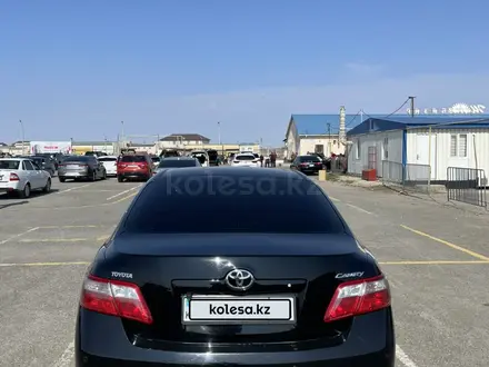 Toyota Camry 2010 года за 7 600 000 тг. в Атырау – фото 5