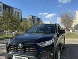 Toyota RAV4 2021 года за 15 666 666 тг. в Астана – фото 2