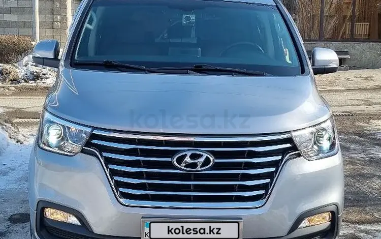 Hyundai Starex 2020 года за 17 000 000 тг. в Алматы