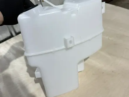 Бачок омывателя на TOYOTA CAMRY USA за 5 000 тг. в Алматы – фото 2
