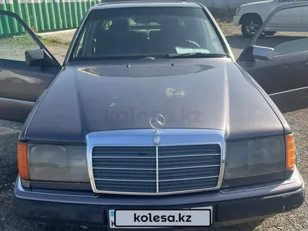 Mercedes-Benz E 220 1993 года за 1 800 000 тг. в Алматы – фото 3