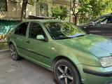 Volkswagen Bora 2000 года за 1 600 000 тг. в Алматы – фото 3