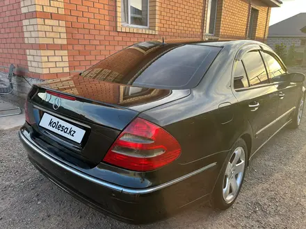 Mercedes-Benz E 260 2004 года за 5 500 000 тг. в Астана – фото 5