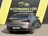 Hyundai Elantra 2019 года за 7 950 000 тг. в Тараз – фото 4