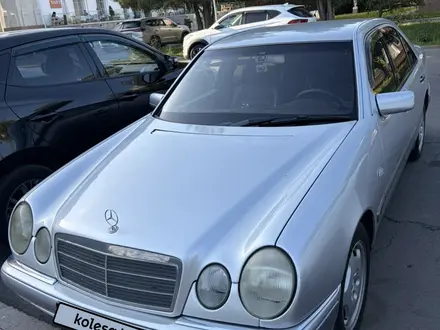 Mercedes-Benz E 230 1996 года за 2 900 000 тг. в Тараз