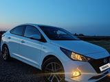 Hyundai Accent 2021 года за 8 700 000 тг. в Атбасар – фото 5