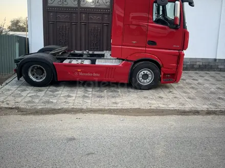 Mercedes-Benz  Actros 2015 года за 25 000 000 тг. в Шымкент – фото 7