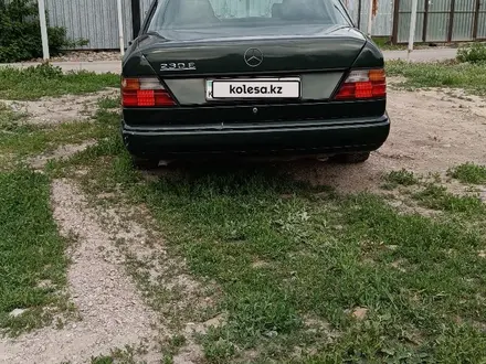 Mercedes-Benz E 230 1989 годаүшін800 000 тг. в Талдыкорган – фото 6