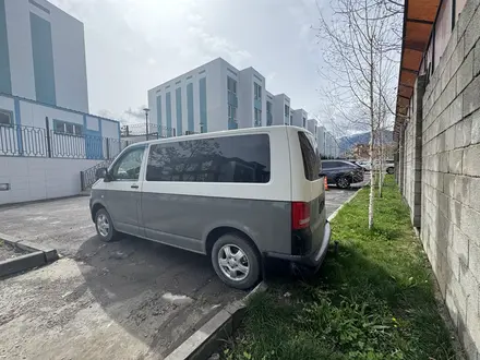 Volkswagen Caravelle 2009 года за 9 900 000 тг. в Алматы – фото 16