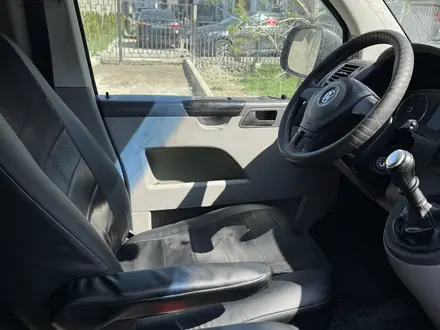 Volkswagen Caravelle 2009 года за 9 900 000 тг. в Алматы – фото 22
