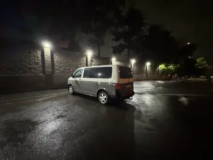 Volkswagen Caravelle 2009 года за 9 900 000 тг. в Алматы – фото 3