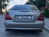 Mercedes-Benz E 320 2005 года за 2 500 000 тг. в Актау – фото 4