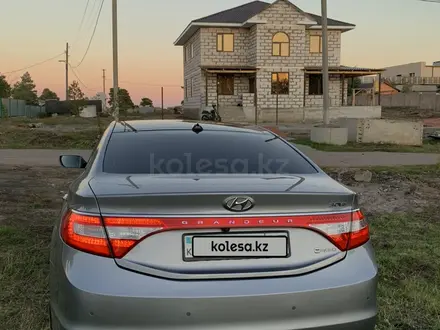 Hyundai Grandeur 2016 года за 9 500 000 тг. в Астана – фото 5