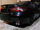 Toyota Camry 2022 года за 19 500 000 тг. в Алматы – фото 2