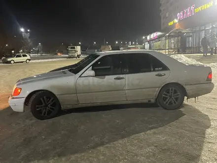 Mercedes-Benz S 320 1996 года за 3 000 000 тг. в Астана – фото 4