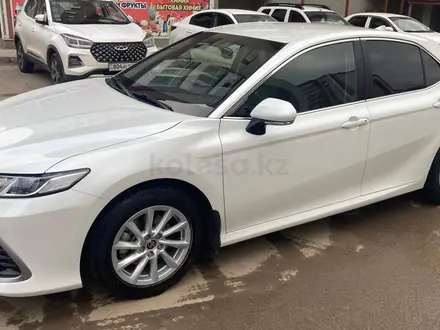 Toyota Camry 2021 года за 14 000 000 тг. в Астана – фото 3