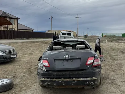 Toyota Camry 2010 года за 2 500 000 тг. в Атырау – фото 4