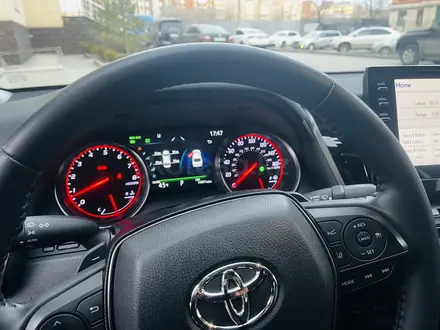 Toyota Camry 2021 года за 17 000 000 тг. в Караганда – фото 7