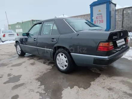 Mercedes-Benz E 230 1990 года за 1 600 000 тг. в Шымкент – фото 3