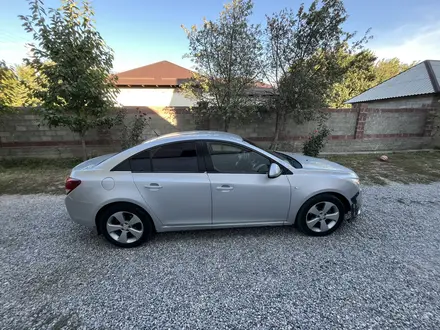 Chevrolet Cruze 2010 года за 3 400 000 тг. в Шымкент – фото 3