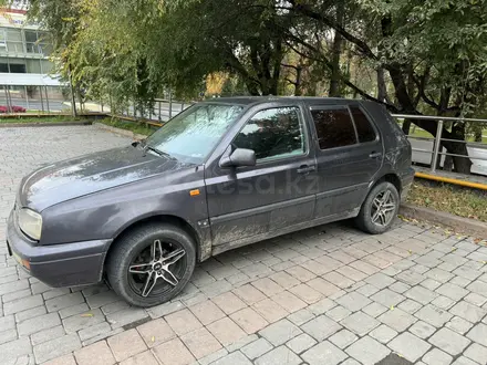 Volkswagen Golf 1994 года за 1 200 000 тг. в Алматы – фото 2