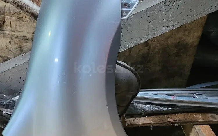 Крыло переднее Ипсум ACM21 за 35 000 тг. в Астана