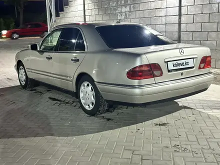 Mercedes-Benz E 280 1999 года за 3 600 000 тг. в Алматы – фото 4