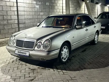 Mercedes-Benz E 280 1999 года за 3 600 000 тг. в Алматы – фото 3