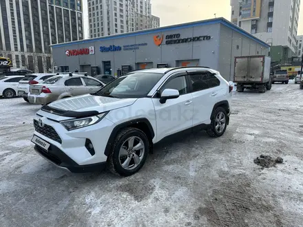 Toyota RAV4 2020 года за 19 400 000 тг. в Астана – фото 22