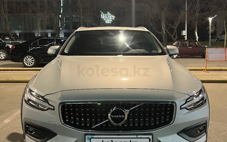 Volvo V60 2021 года за 24 500 000 тг. в Алматы