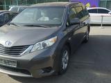 Toyota Sienna 2012 года за 9 700 000 тг. в Алматы