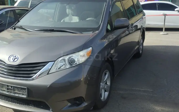 Toyota Sienna 2012 года за 9 700 000 тг. в Алматы