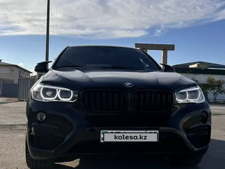 BMW X6 2017 года за 21 000 000 тг. в Актау – фото 2