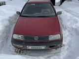 Volkswagen Vento 1992 года за 900 000 тг. в Актобе – фото 2