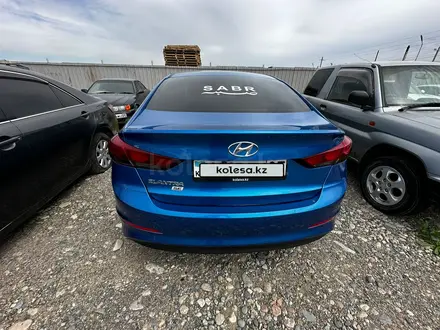 Hyundai Elantra 2017 года за 6 298 325 тг. в Алматы – фото 2