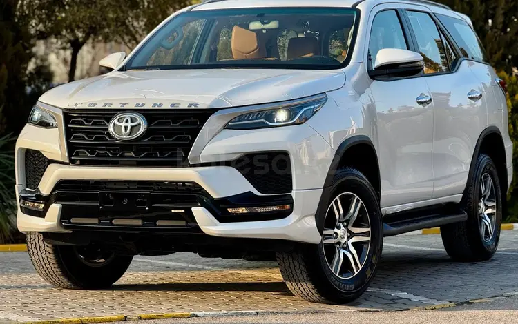 Toyota Fortuner 2025 года за 25 700 000 тг. в Актау