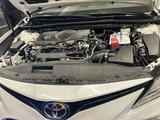 Toyota Camry 2021 года за 17 100 000 тг. в Семей – фото 2