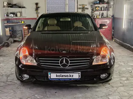 Mercedes-Benz CLS 500 2005 года за 8 000 000 тг. в Алматы – фото 15