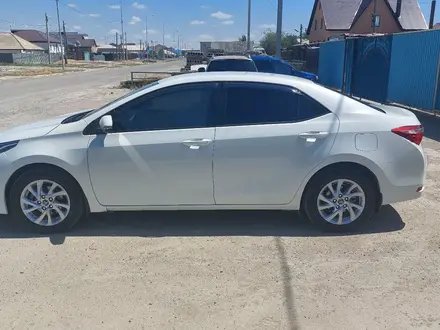 Toyota Corolla 2018 года за 8 000 000 тг. в Атырау – фото 2