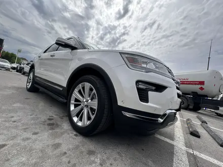 Ford Explorer 2018 года за 14 400 000 тг. в Алматы – фото 27